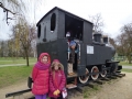 Zuzia+Ania+Franek+lokomotywka_Las_Park_Miejski_Ostrow_6-4-15